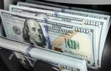 Dolar ve eurodaki son gelişmeler dikkat çekiyor. Euro, yeni zirvesine ulaşırken, doların durumu da merak ediliyor....