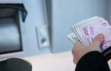 Bankalar, enflasyonun etkisiyle emeklilere sundukları promosyonları artırdı. Ziraat Bankası, Akbank ve İNG'nin sunduğu...